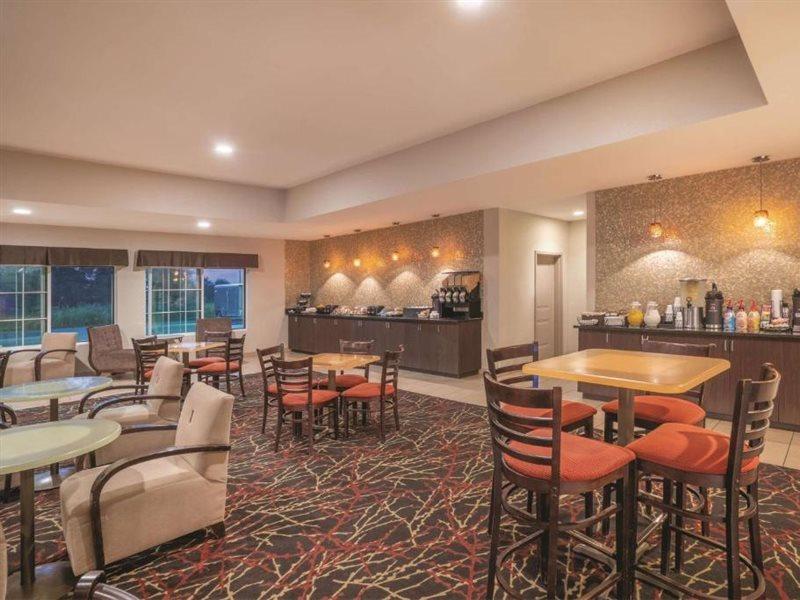 Comfort Inn & Suites Verona At Turning Stone Resort Casino Εξωτερικό φωτογραφία