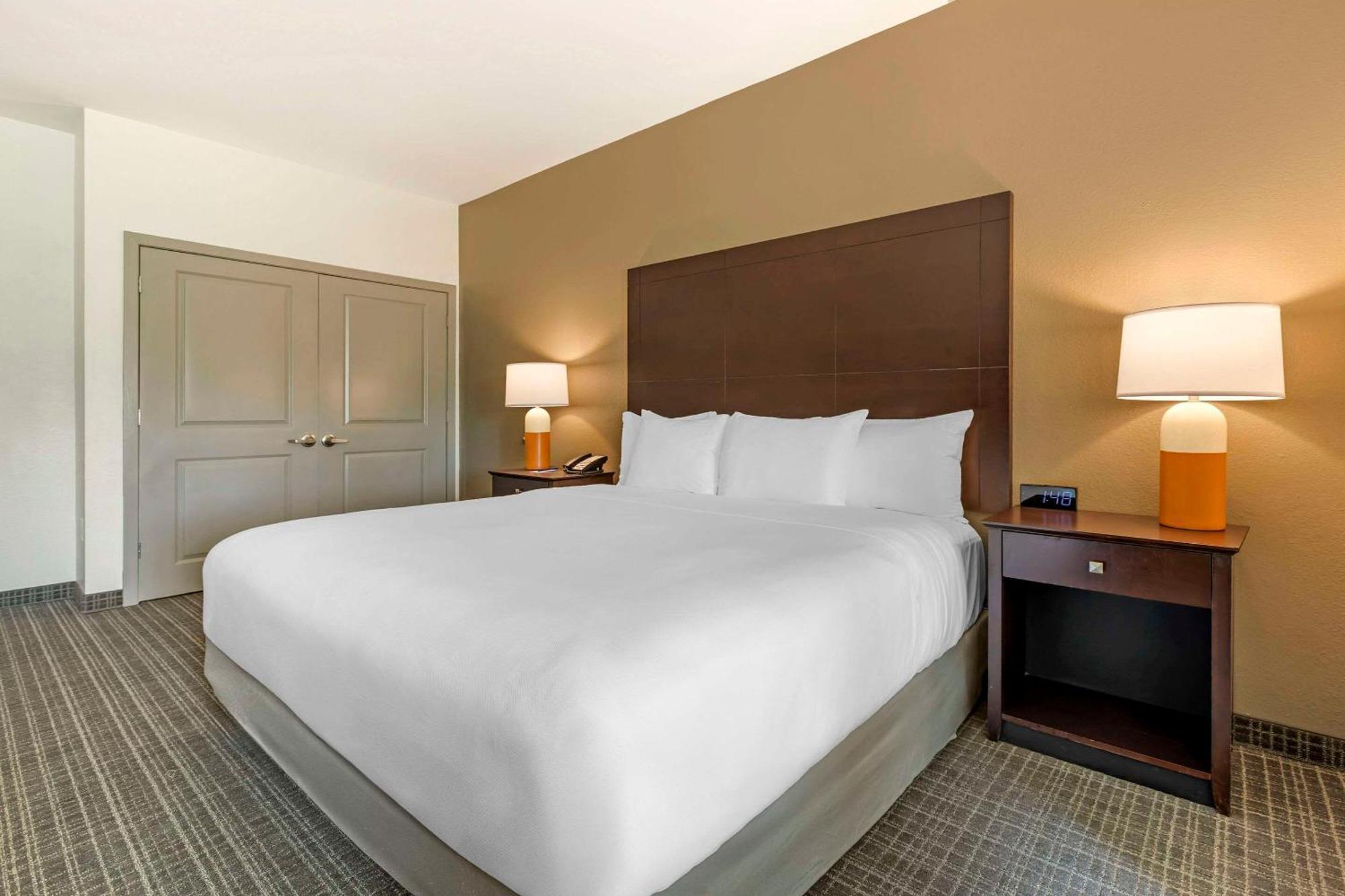 Comfort Inn & Suites Verona At Turning Stone Resort Casino Εξωτερικό φωτογραφία