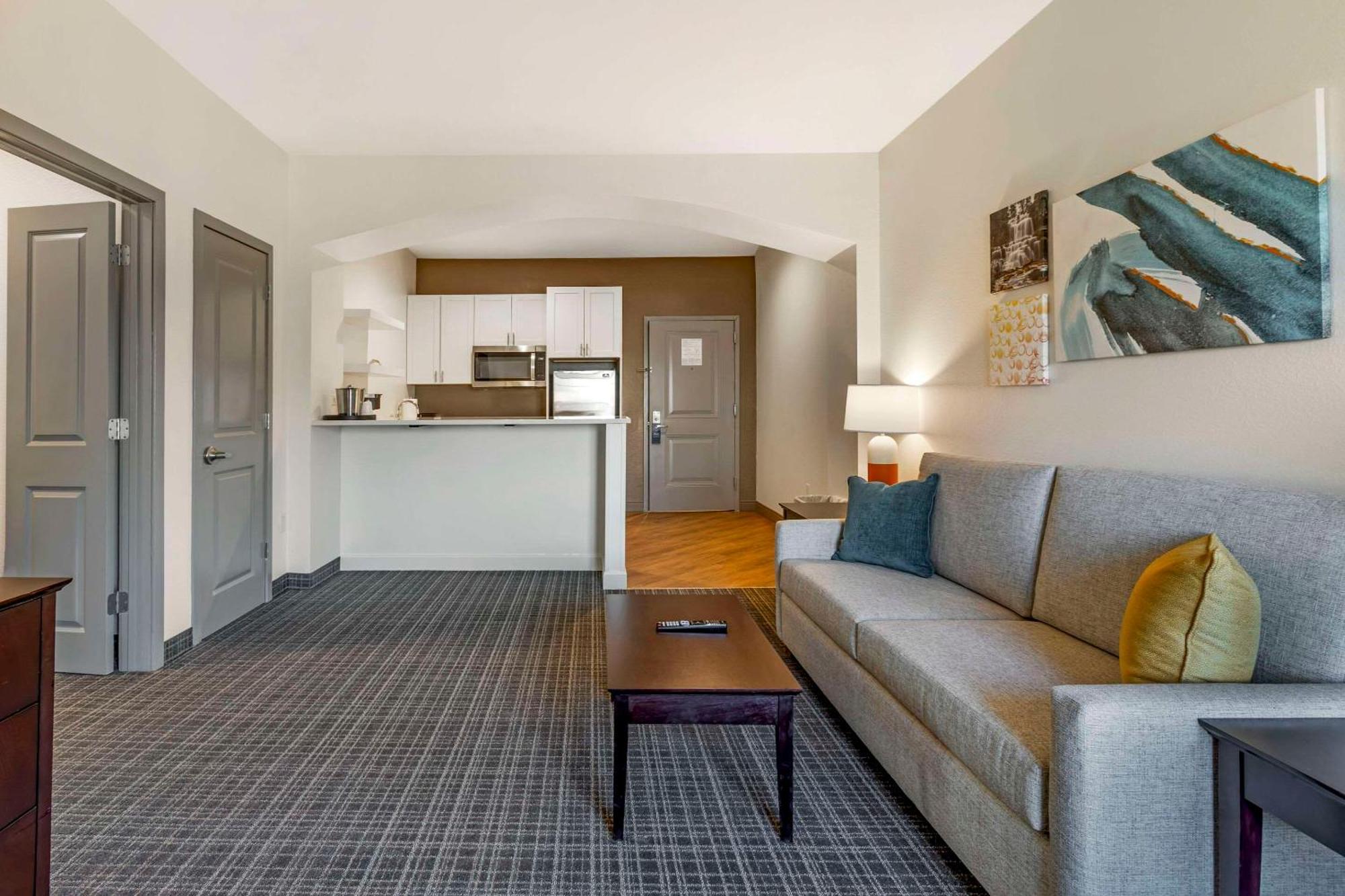 Comfort Inn & Suites Verona At Turning Stone Resort Casino Εξωτερικό φωτογραφία
