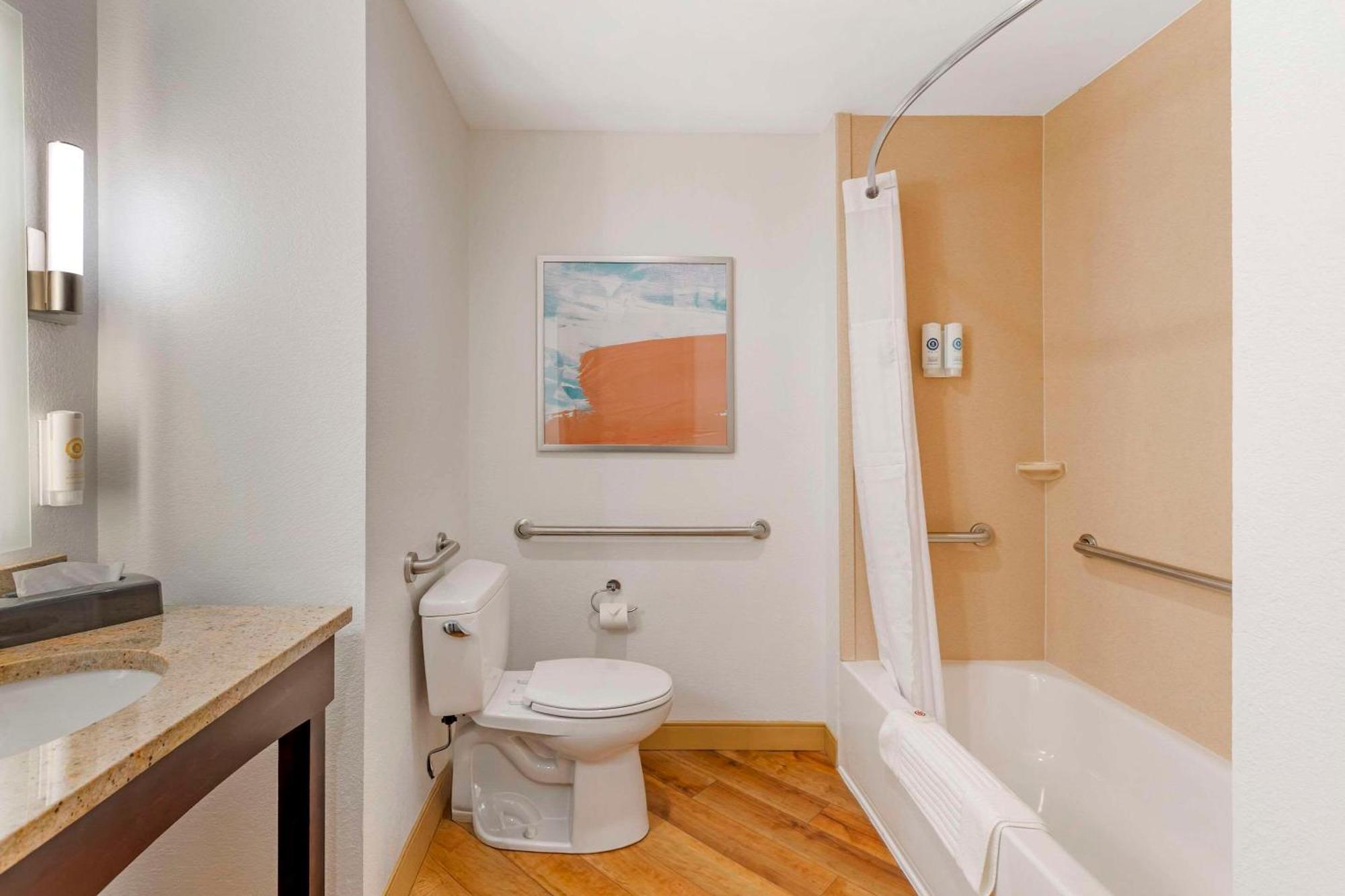Comfort Inn & Suites Verona At Turning Stone Resort Casino Εξωτερικό φωτογραφία
