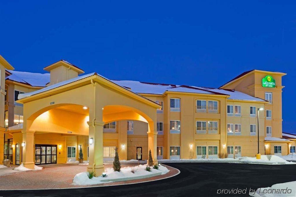 Comfort Inn & Suites Verona At Turning Stone Resort Casino Εξωτερικό φωτογραφία