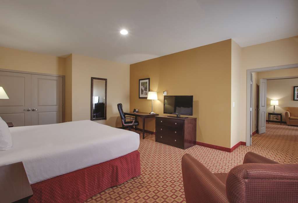 Comfort Inn & Suites Verona At Turning Stone Resort Casino Δωμάτιο φωτογραφία